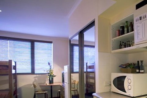 Madison Capital Executive Apartments - Tourism Gold Coast 3