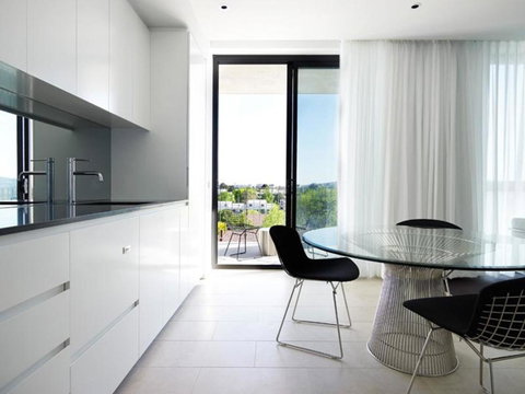 Burbury Hotel - Tourism Gold Coast 8