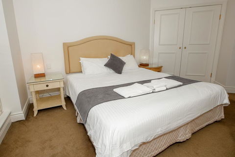 Bond 1603 - Tourism Gold Coast 3