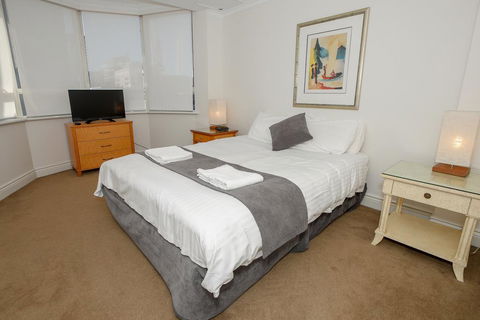 Bond 1603 - Tourism Gold Coast 2