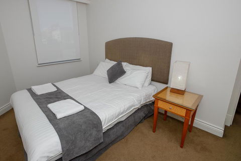 Bond 1603 - Tourism Gold Coast 0