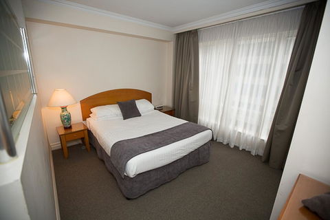 Bond 512 - Tourism Gold Coast 0