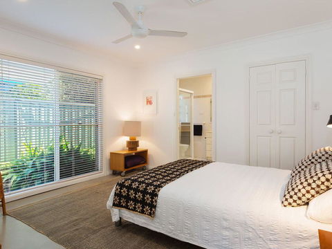 Bonito', 26 Bonito Street - Pet Friendly Housewith Aircon - Tourism Gold Coast 1