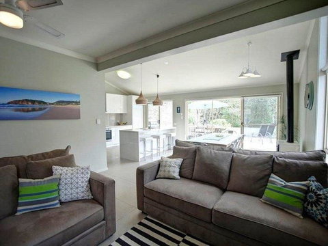 Boomerang Bliss - Tourism Gold Coast 1