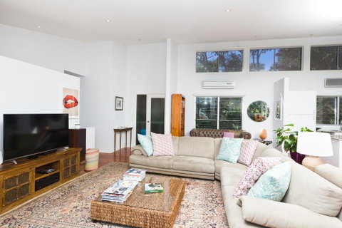 Booti Booti Lakehouse - Tourism Gold Coast 1