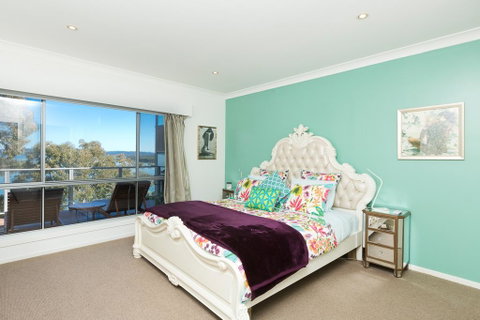 Booti Booti Lakehouse - Tourism Gold Coast 3