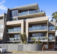 BOUTIQUE STAYS - Catani Gardens - Tourism Gold Coast