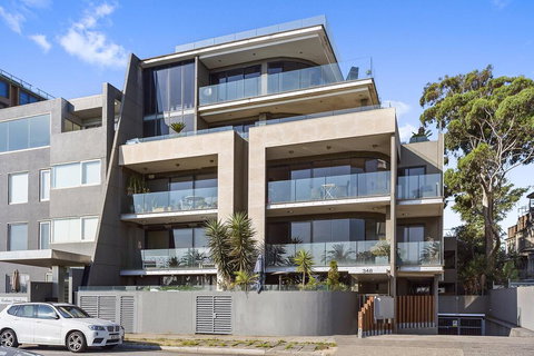 BOUTIQUE STAYS - Catani Gardens - Gold Coast 0