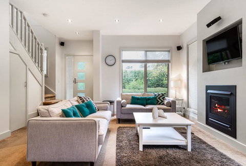 Boutique Stays - Mentone Abode - Tourism Gold Coast 0