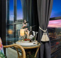 Braddon Penthouse Top Location Netflix WiFi Views - Tourism Gold Coast