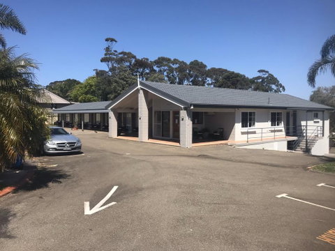 Breeze Inn - Tourism Gold Coast 0