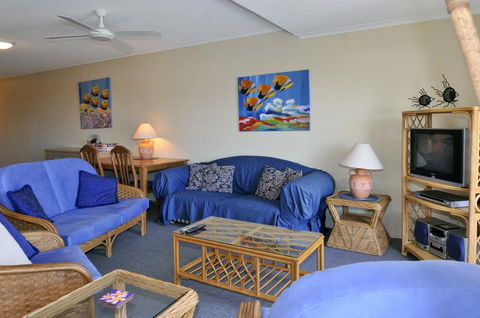 Bright & Comfortable In Quiet Location - Gold Coast 1