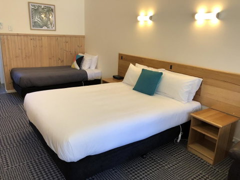 Bright Avenue Motor Inn - Tourism Gold Coast 2