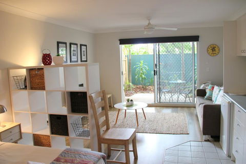 Broadwater Keys Holiday Apartments - Tourism Gold Coast 3