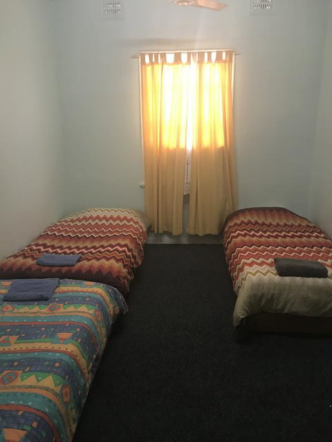 Broken Hill Tourist Lodge - Gold Coast 2