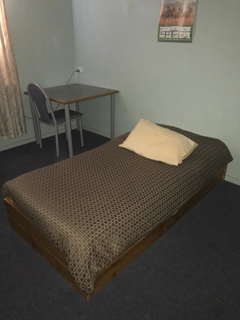 Broken Hill Tourist Lodge - Gold Coast 1