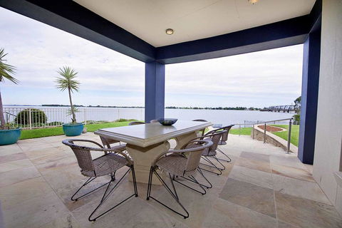 Brookwater- Waterfront On Lake Mulwala - Tourism Gold Coast 2