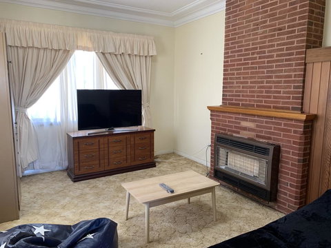 Budget In Goulburn - Tourism Gold Coast 0