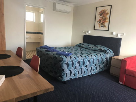 Bunbury Motel - Tourism Gold Coast 2