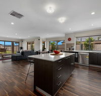 Bundalong on Clarke St - Tourism Gold Coast