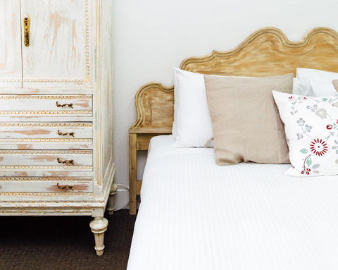 Bundanoon Hotel - Tourism Gold Coast 3