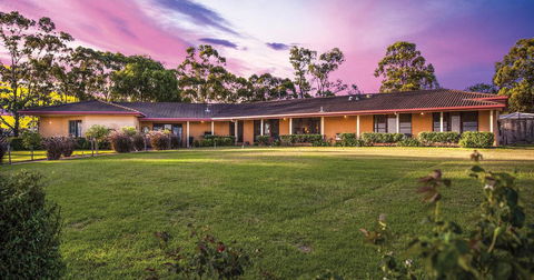 Burncroft Guesthouse - Tourism Gold Coast 0