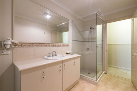 Bushy Lake Chalets - Tourism Gold Coast 1