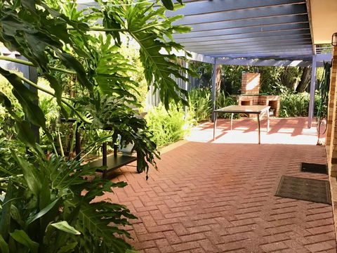 Bussell Retreat - Tourism Gold Coast 3