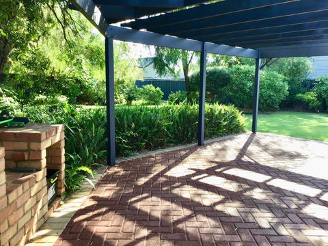 Bussell Retreat - Tourism Gold Coast 2
