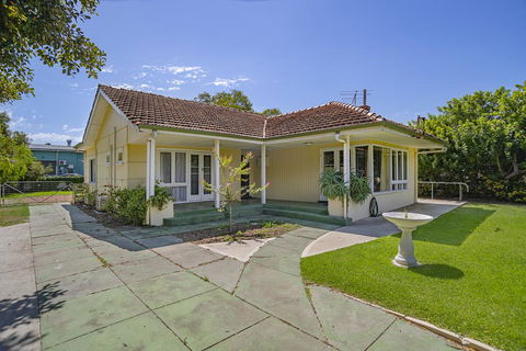 Busselton River Cottage - Tourism Gold Coast 0