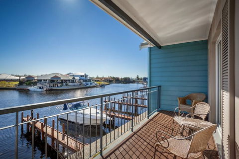 C Mandurah Resort & Serviced Apartments - Tourism Gold Coast 1