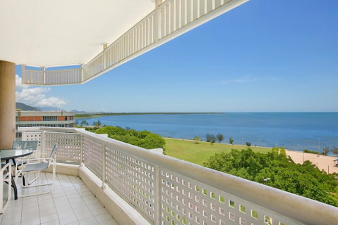 Cairns Ocean View Apartment - Tourism Gold Coast 1