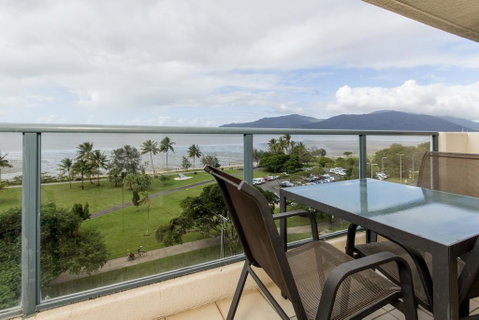 Cairns Oceanview At 181 The Esplanade (29) - Tourism Gold Coast 0