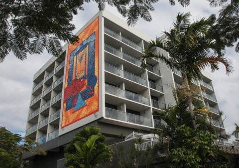 Cairns Plaza Hotel - Tourism Gold Coast 1