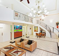 Cairns Queens Court - Tourism Gold Coast
