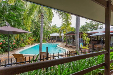 Calypso Corner. - Tourism Gold Coast 1
