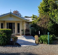 Camelot Cottages - Gold Coast