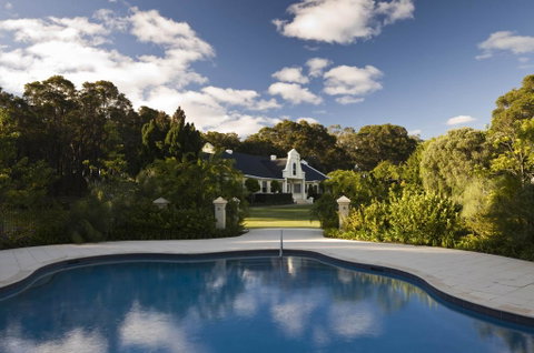 Cape Lodge - Tourism Gold Coast 1