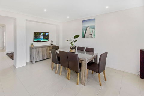 Captains Hideaway - Jetty Berth And Pet Friendly - Tourism Gold Coast 2