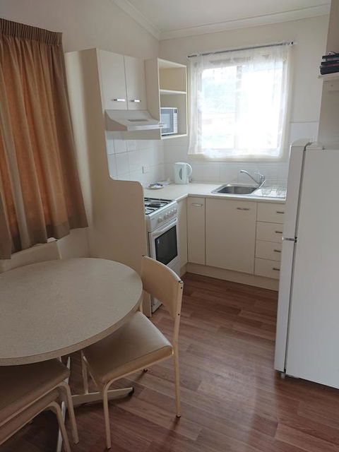 Caracourt Caravan Park - Tourism Gold Coast 3