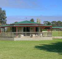 Carolynnes Cottages - Tourism Gold Coast