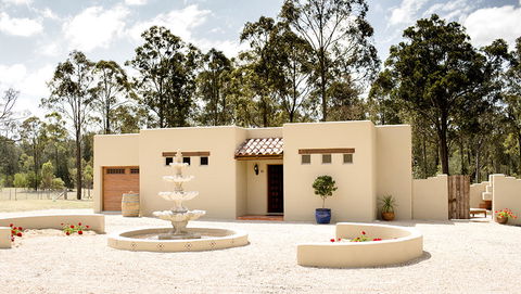 Casa La Vina Villas Pokolbin - Tourism Gold Coast 1