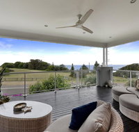 Caves Luxury Beachside Escape - literally across the road from Surf Club - Gold Coast