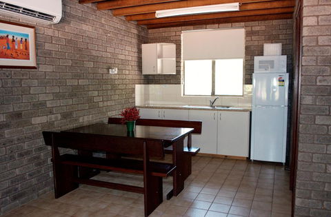 Caves Road Chalets - Tourism Gold Coast 2
