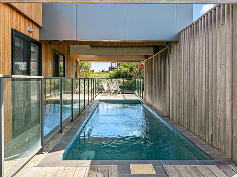 Cayley - Tourism Gold Coast 0