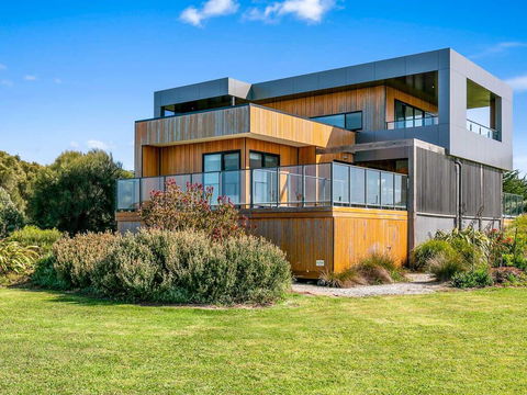 Cayley - Tourism Gold Coast 1