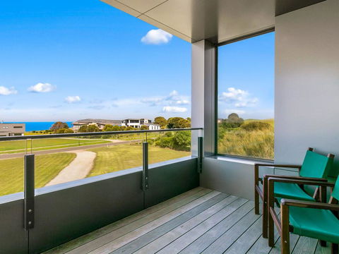 Cayley - Tourism Gold Coast 3