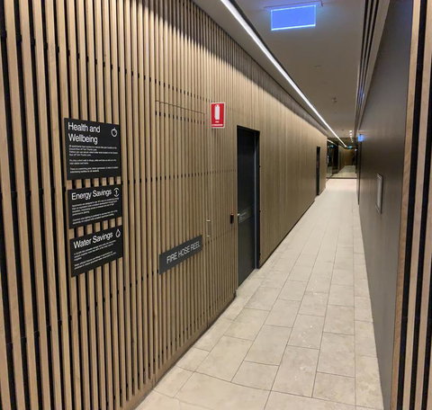 CBD Victoria Harbour Service Apartments - Tourism Gold Coast 3