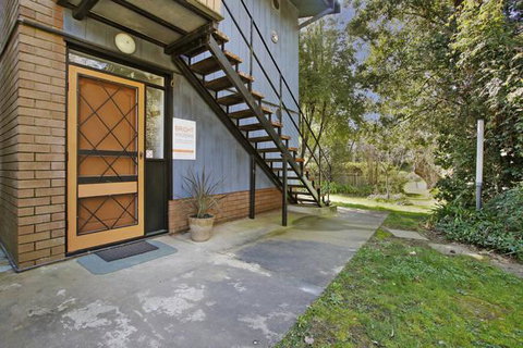 Cedar 6 - Fully Renovated Apartment - Tourism Gold Coast 3