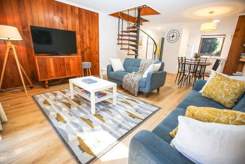 Cedar Holiday Units - Apartment 5 - Tourism Gold Coast 0
